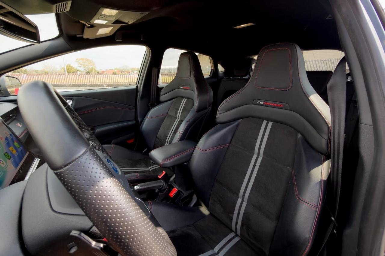 Ford Puma 1.0 EcoBoost Hybrid 160 CV aut. ST