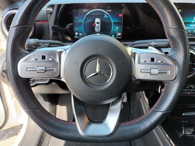 MERCEDES-BENZ A 180 D AUTOMATIC PREMIUM CARPLAY CAM LED"18 ITALIA