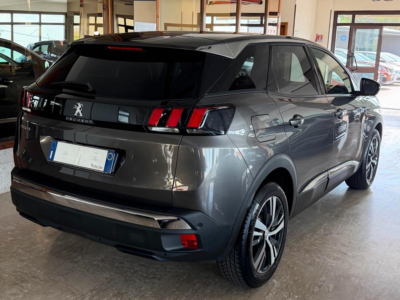 Peugeot 3008 1.5 BLUEHDI 130 cv. Eat8 ALLURE (Nav)