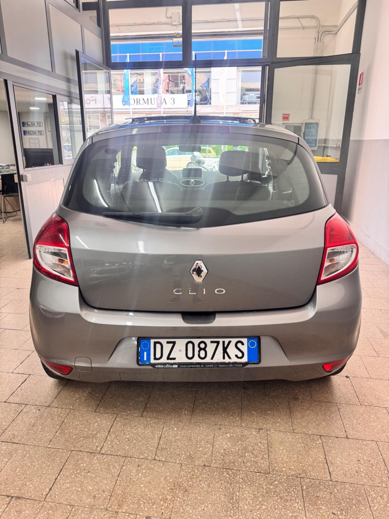 Renault Clio 1.5 DCi 86 Cv 3P. Luxe - 2009