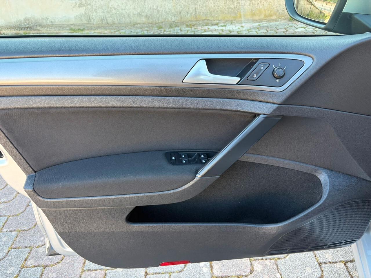 Volkswagen Golf 1.6 TDI 5p. Highline BlueMotion Technology