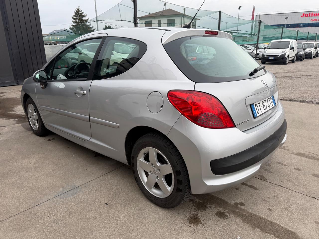 Peugeot 207 1.4 HDi 70CV 3p. X Line