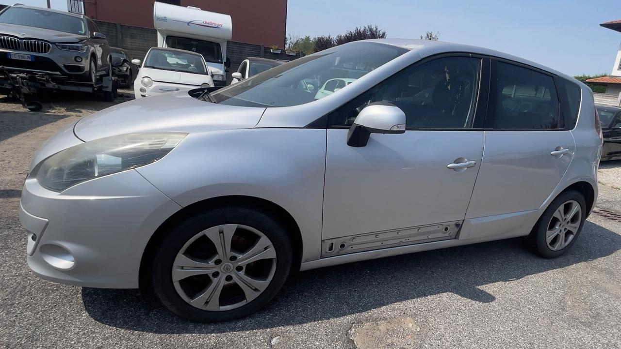 Renault Scenic Scénic X-Mod 1.5 dCi 110CV Luxe