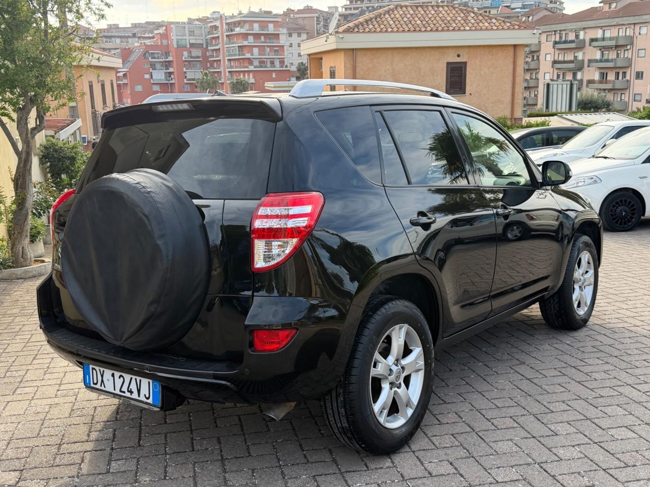 Toyota RAV 4 RAV4 2.2 D-4D 150 CV DPF Luxury