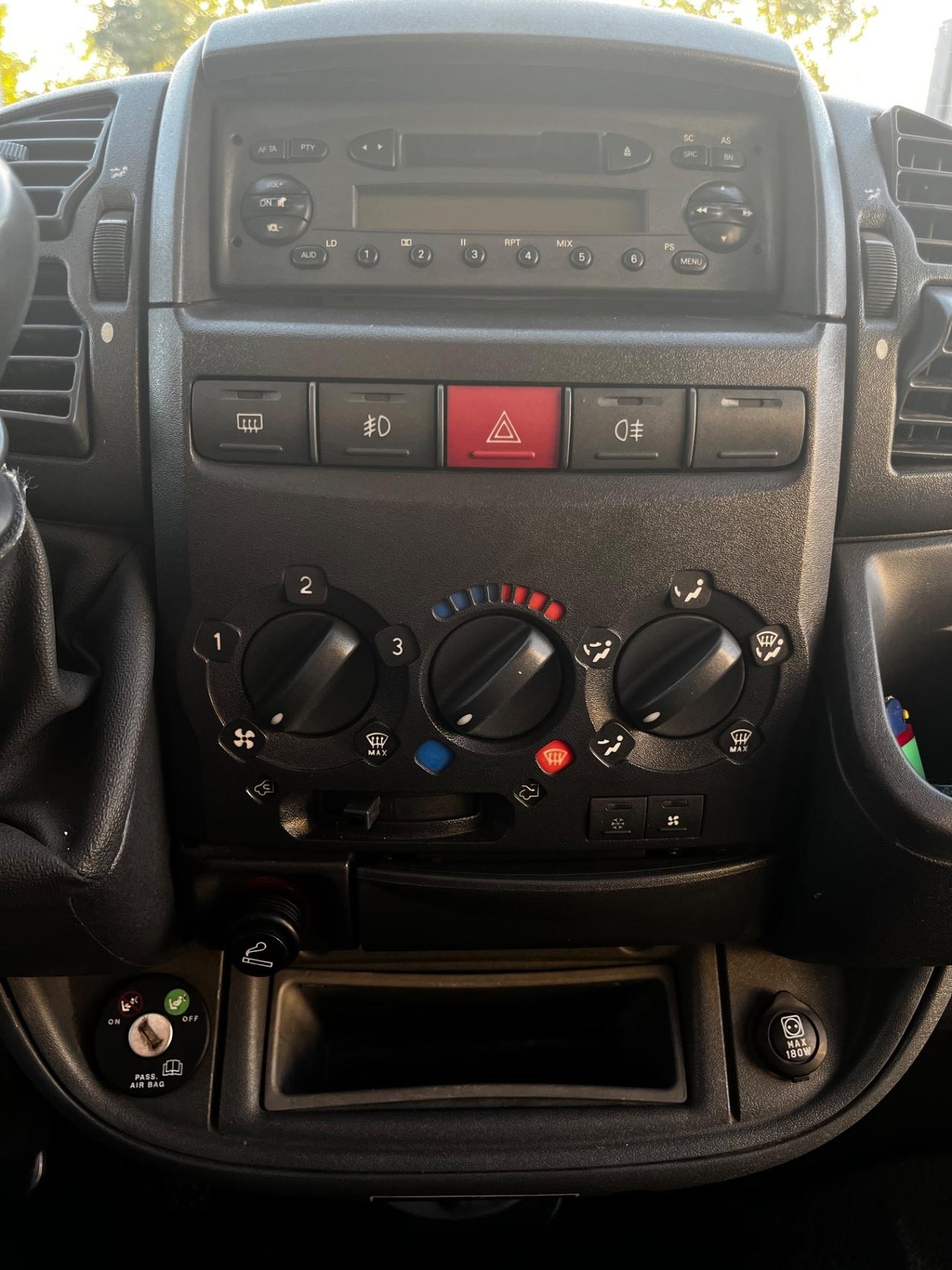 Fiat Ducato 15 2.8 JTD 126 cv 9 POSTI “ 84.900 KM ORIGINALI “