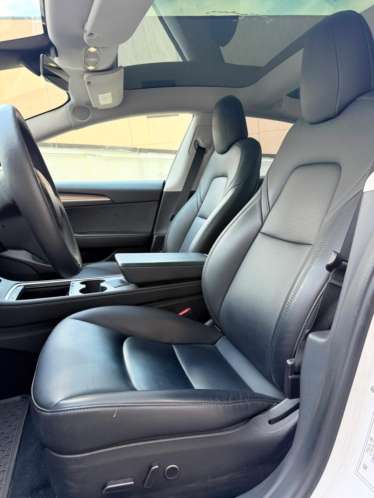 Tesla Model 3 RWD