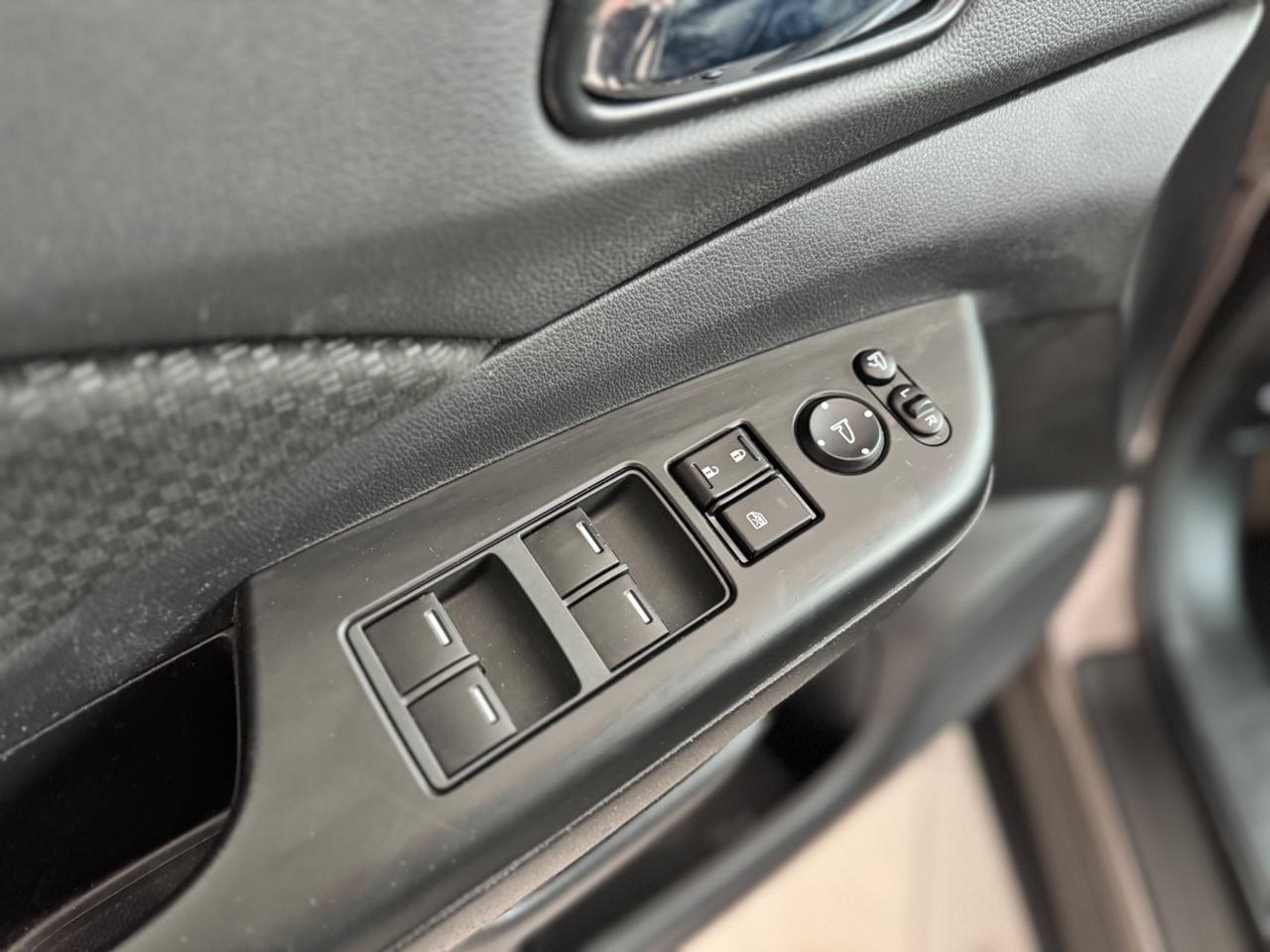 Honda CR-V 1.6 i-DTEC Elegance + Navi 4WD AUTO