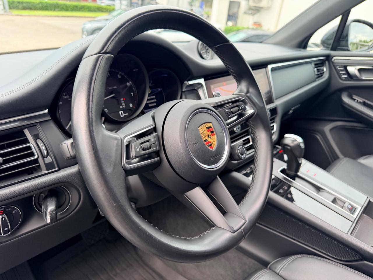 Porsche Macan 2.0 265cv in garanzia