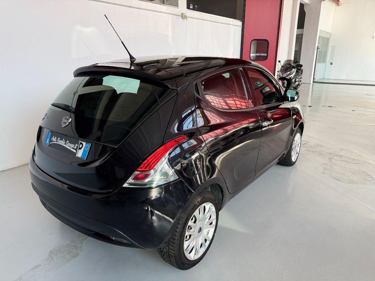 LANCIA - Ypsilon - 1.2 69 CV 5 porte S&S Platinum