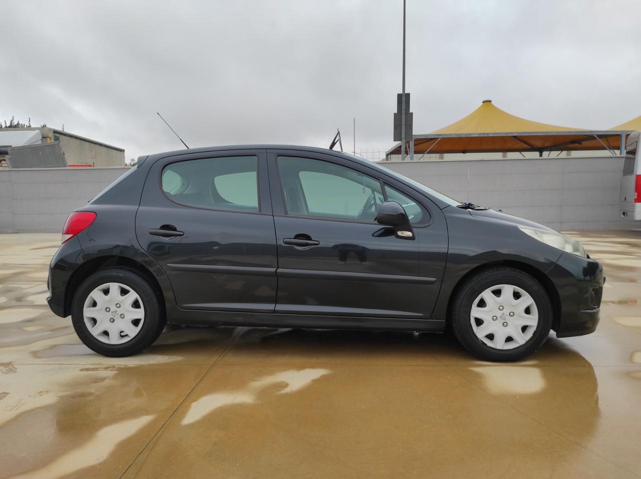 Peugeot 207 1.4 Benz/GPL - 75cv NEOPATENTATI