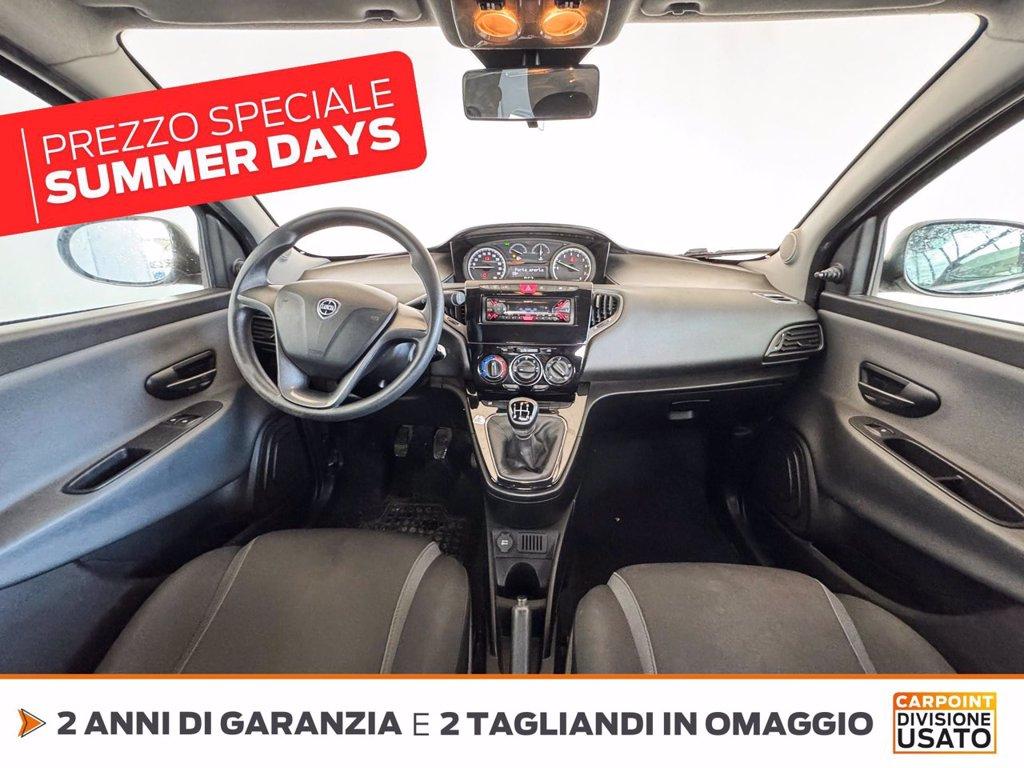 LANCIA Ypsilon 1.2 silver 69cv del 2017