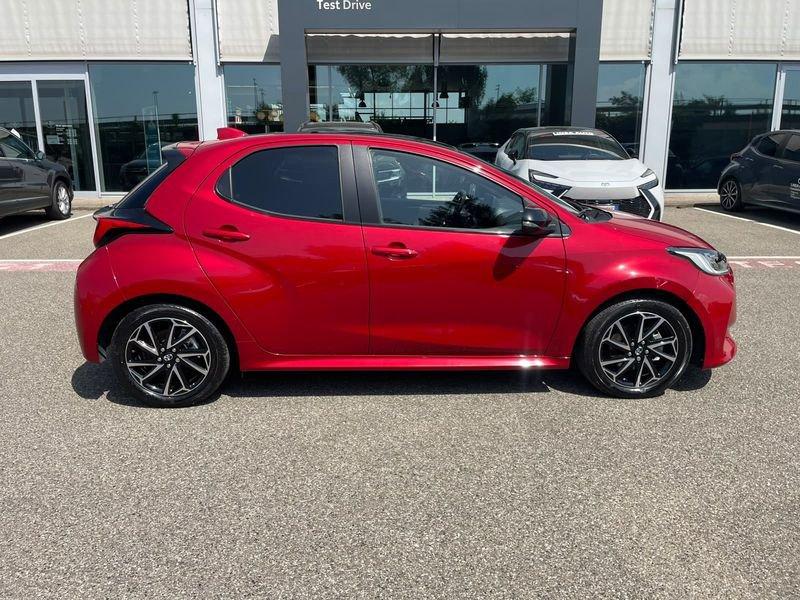 Toyota Yaris Hybrid Lounge MY22