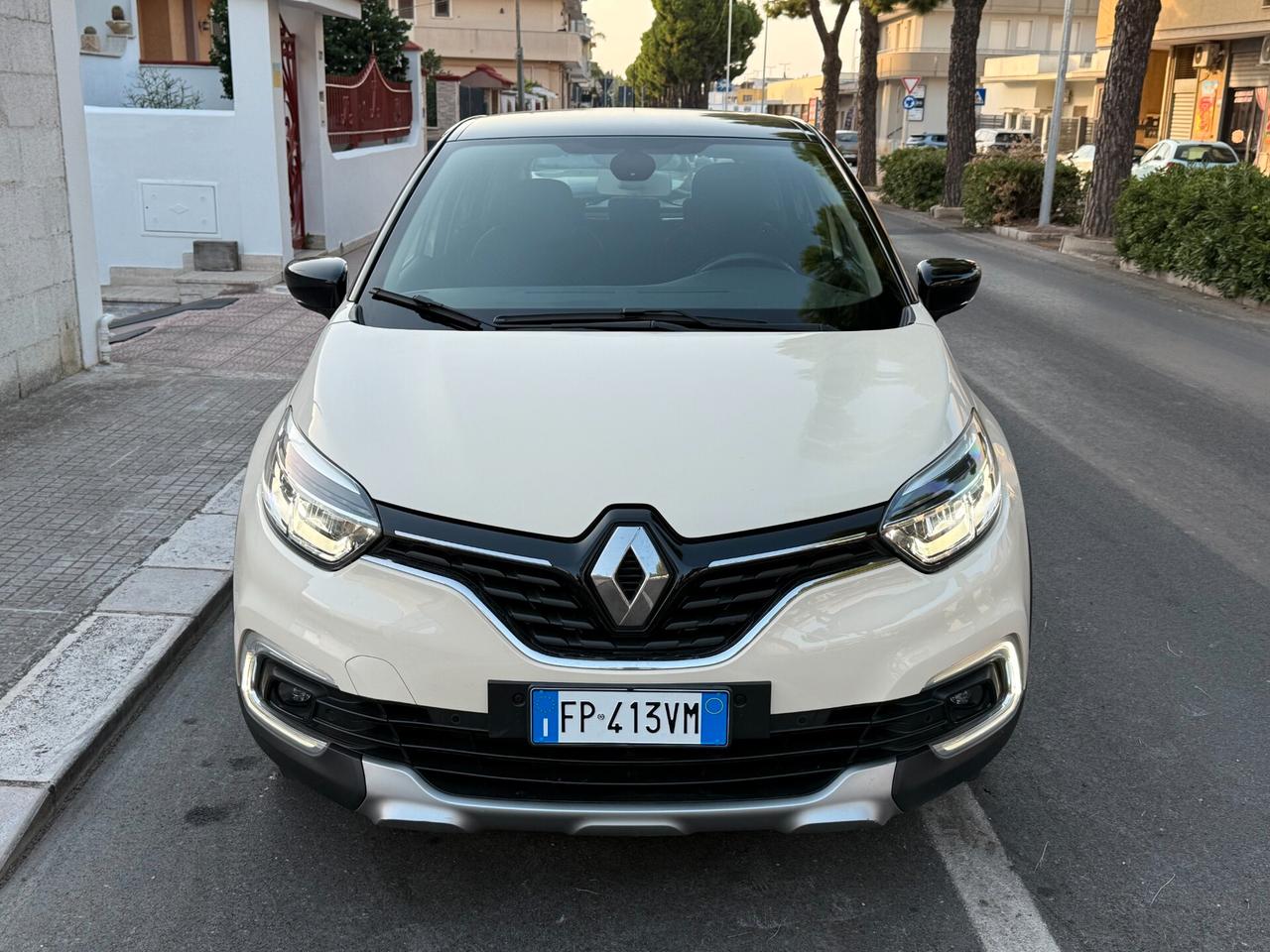 Renault Captur 1.5 dCi 90CV LED NAVI CAMERA - 2018