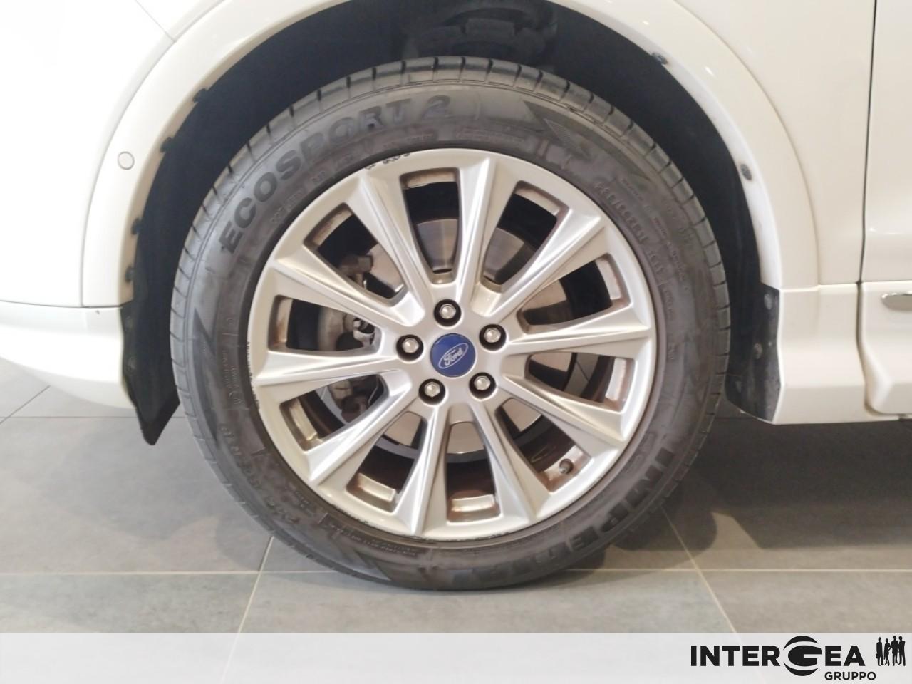 FORD Kuga 2.0 tdci Vignale s&s awd 180cv powershift my18