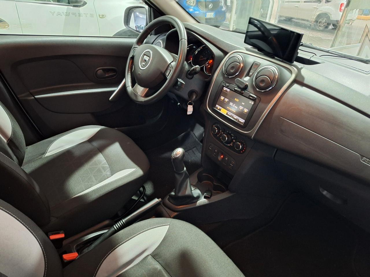 Dacia Sandero Stepway 900 GPL (NUOVO) 90cv Prestige