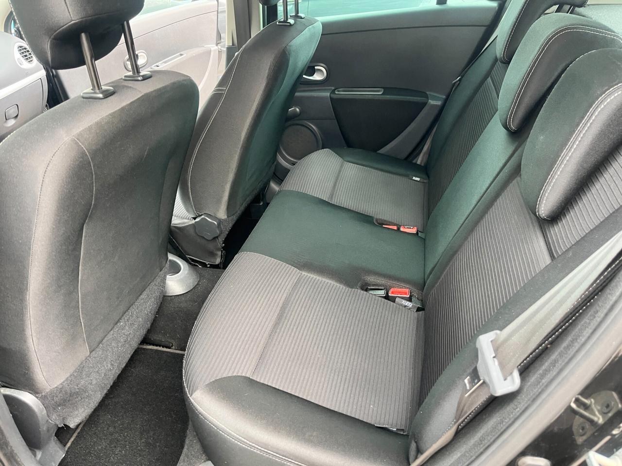 Renault Clio 1.2 16V 5 porte Dynamique