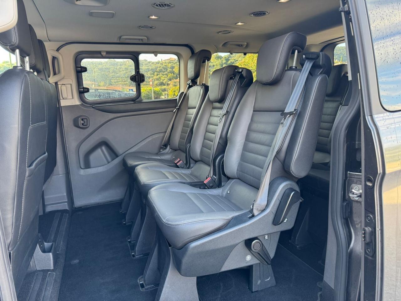 Ford Tourneo Custom TITANIUM AUTOMATIC 9 POSTI