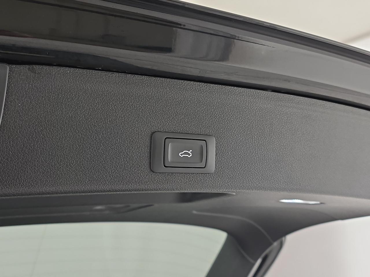 Audi A4 avant 35 2.0 tdi s line edition 150cv s-tronic