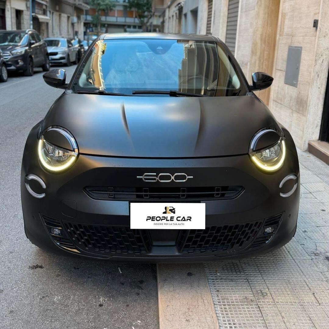 Fiat 600e 156 CV Full Electric "La Prima"