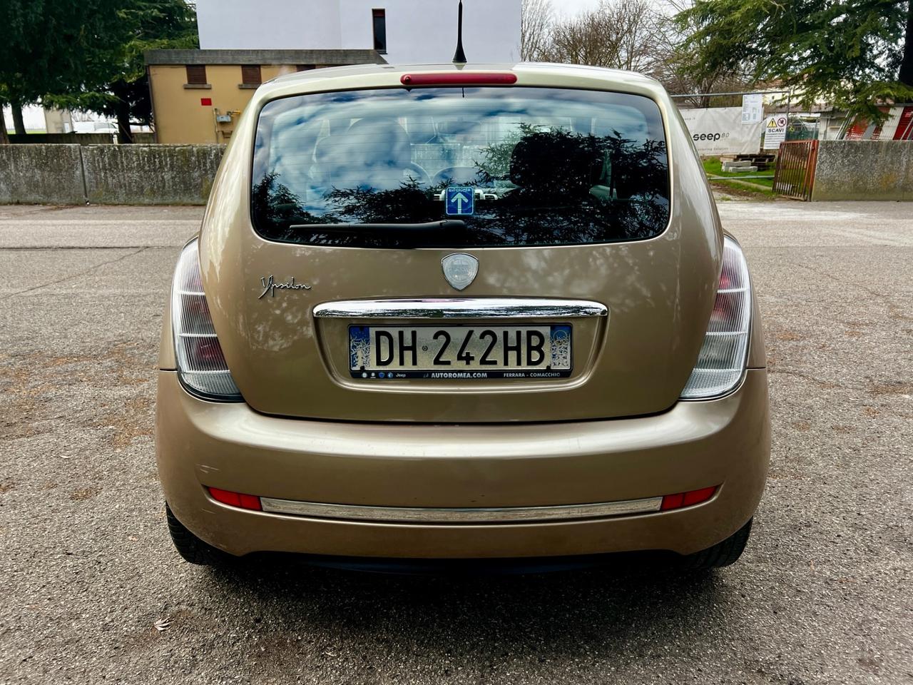 Lancia Ypsilon 1.4 Platino