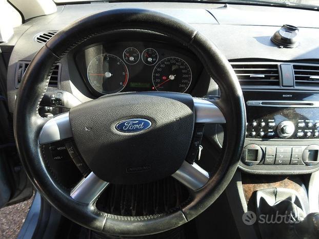 FORD - C-Max 1.6 tdci ghia 110 cv no privati