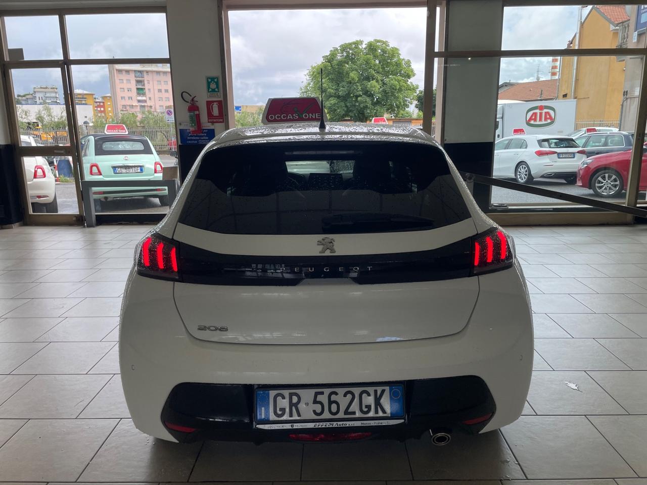 Peugeot 208 PureTech 100 EAT8 5 porte Allure Pack - Nessun vincolo -