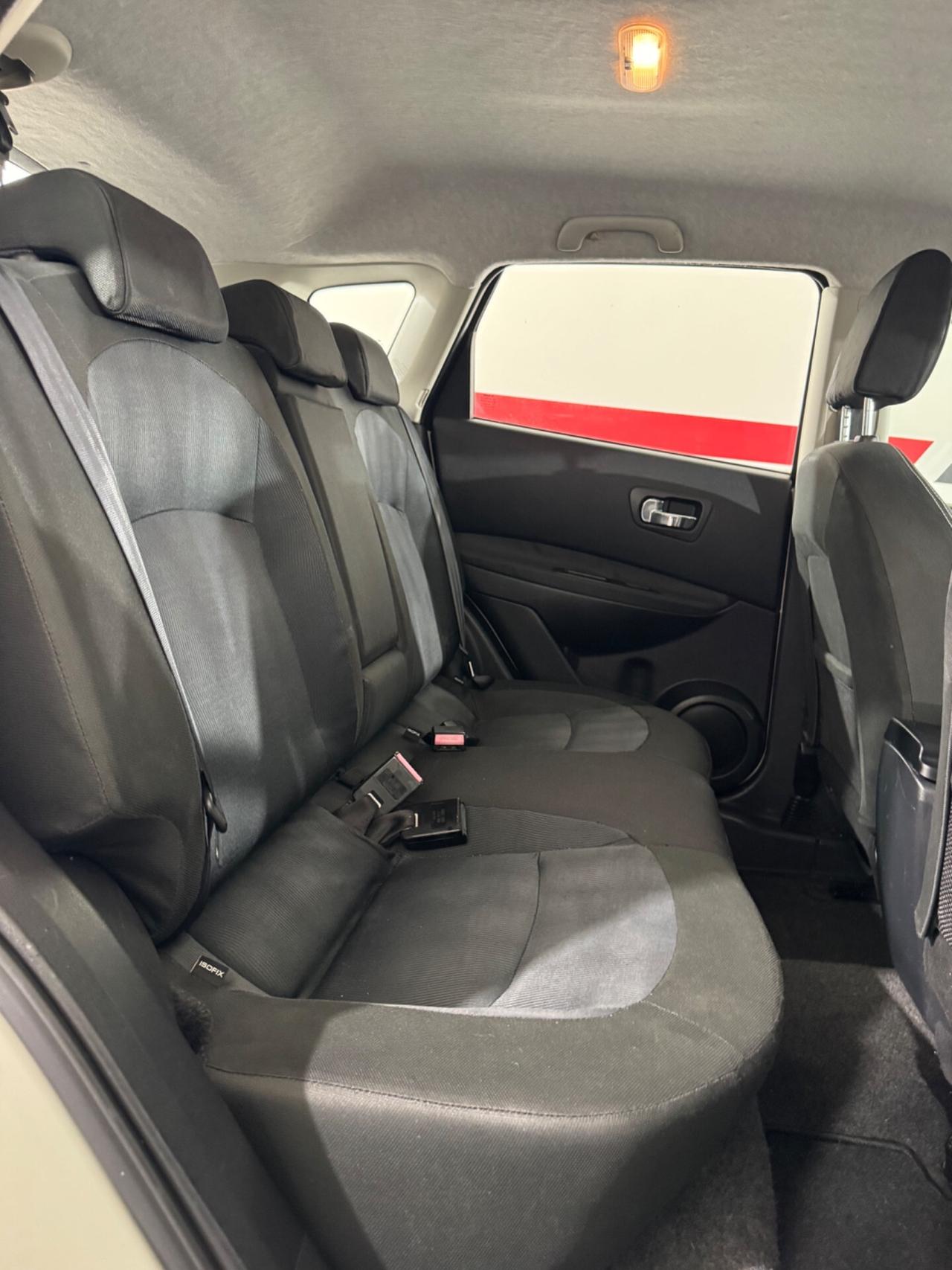 Nissan Qashqai 2.0 16V Tekna * 4X4 *