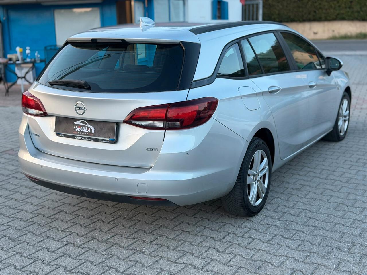 Opel Astra 1.6 CDTi 136CV aut. Sports Tourer Business