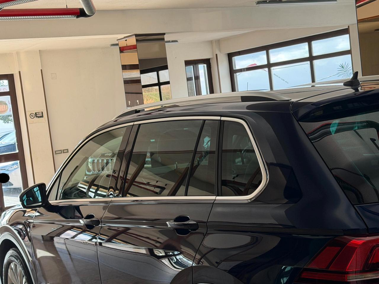 Volkswagen Tiguan 1.6 TDI 115 cv. BUSINESS (Nav)