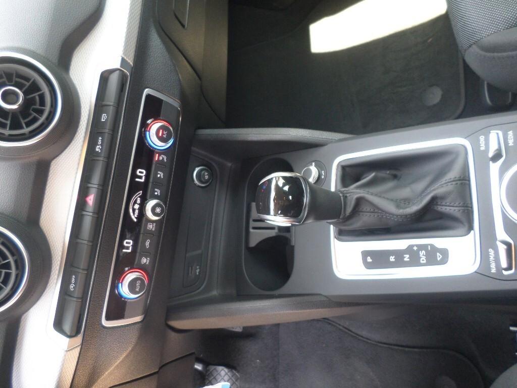 Audi Q2 35 TFSI S tronic Business