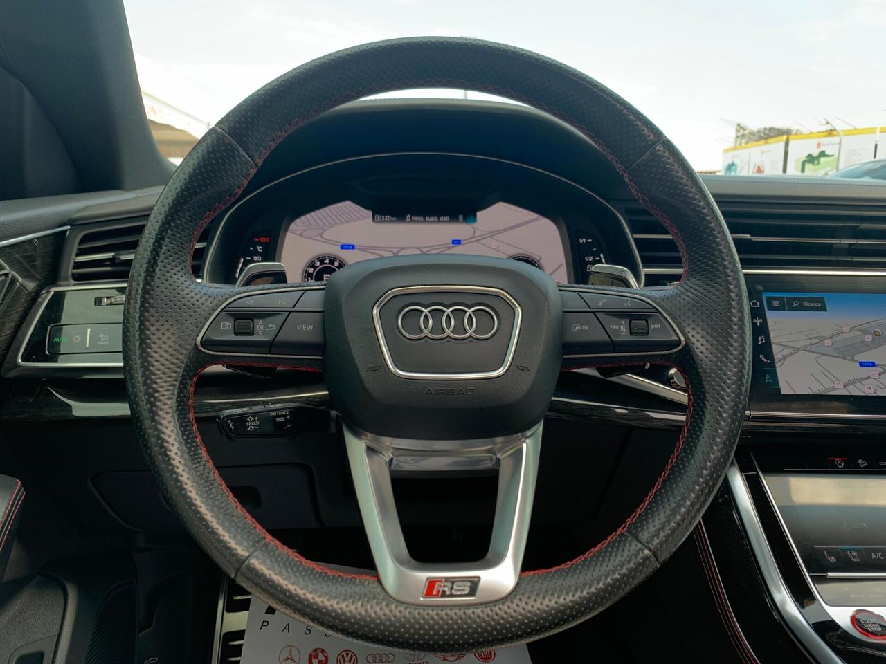 Audi Q8 RS TFSI V8 quattro tiptronic
