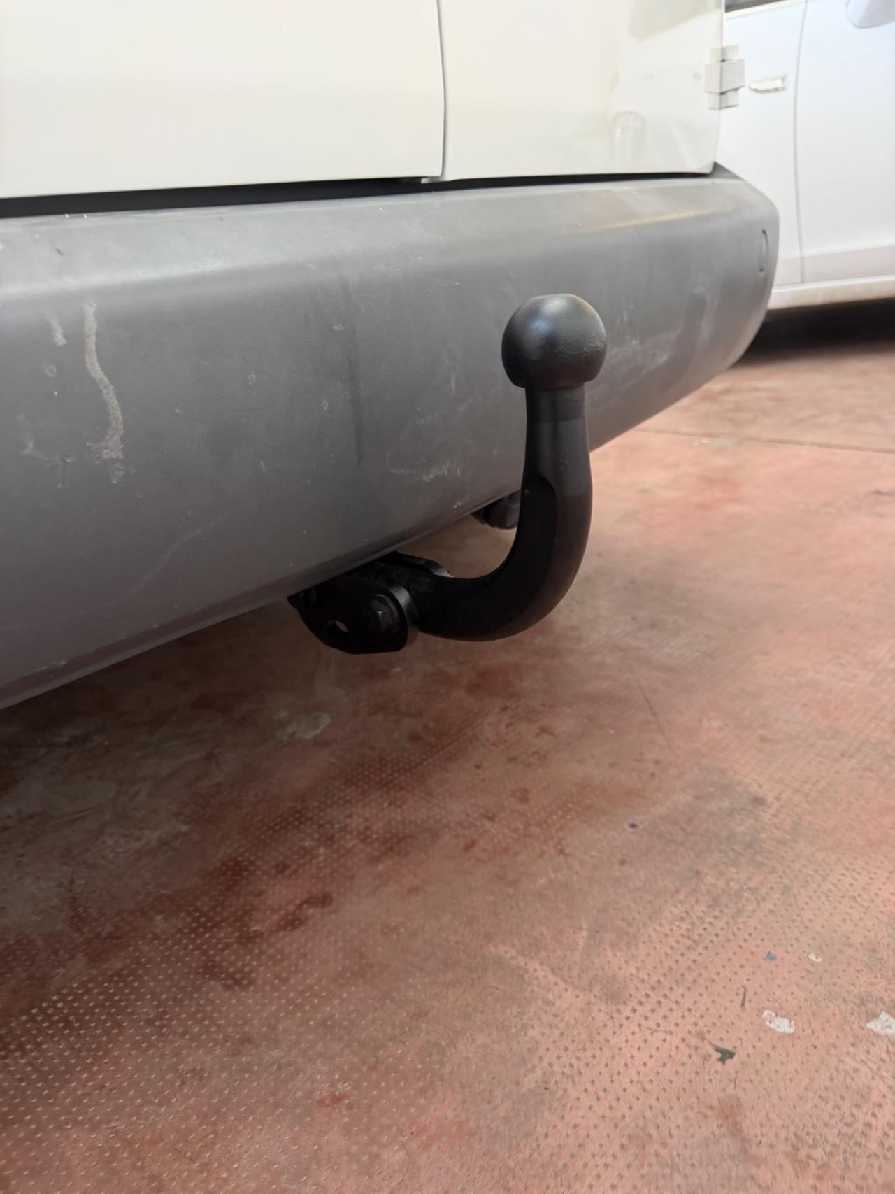 Volkswagen Caddy 1.6 BENZINA 7POSTI