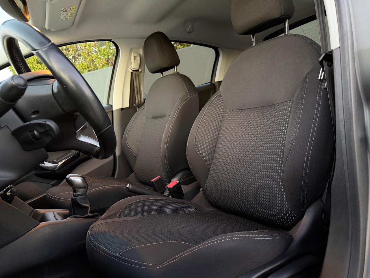 Peugeot 208 1.6 BlueHDi 100cv 5p. Allure GR. OPACO