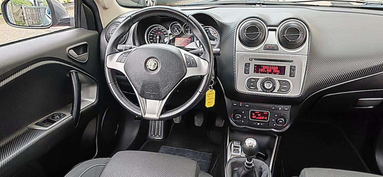 Alfa Romeo MiTo 1.6 JTDm-2 S&S Distinctive Sport Pack