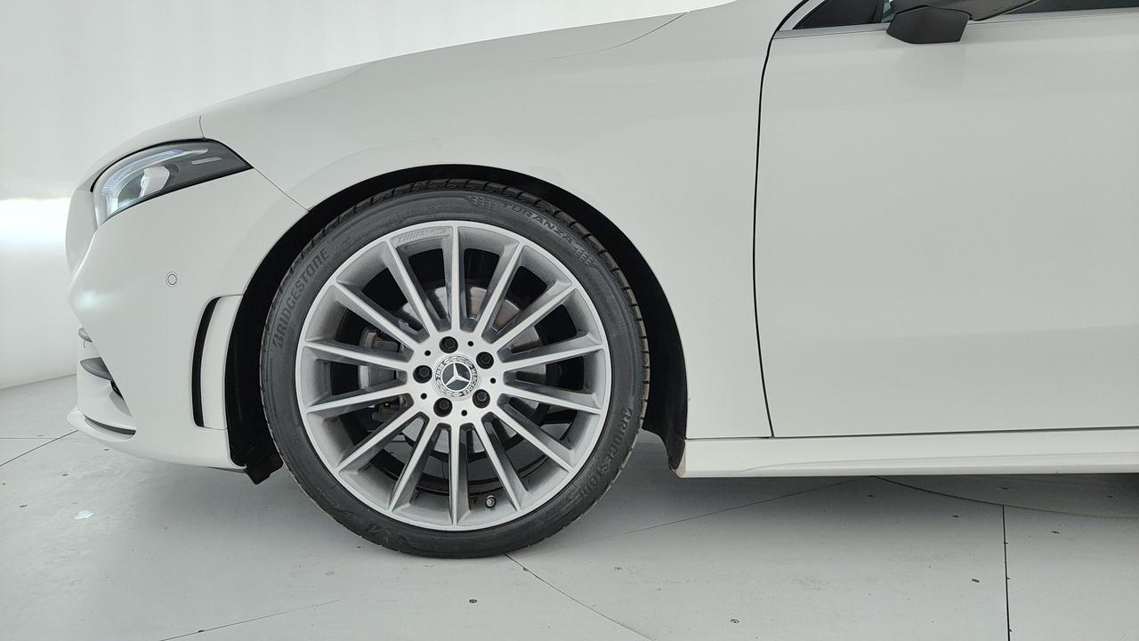 Mercedes-Benz A 180 d Premium auto