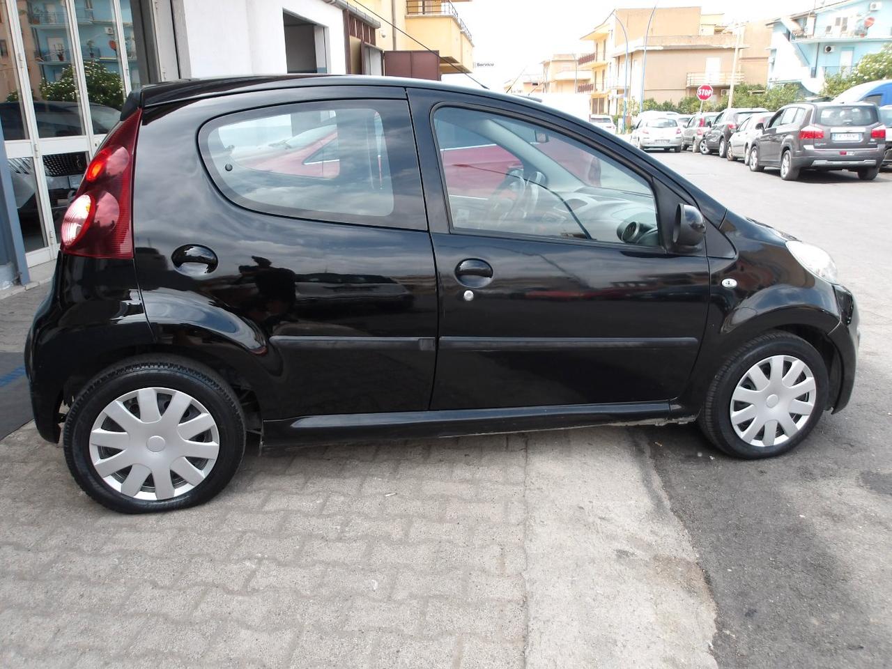 Peugeot 107 3 Porte 107 3p 1.0 12v Active 2tronic *** CAMBIO AUTOMATICO***