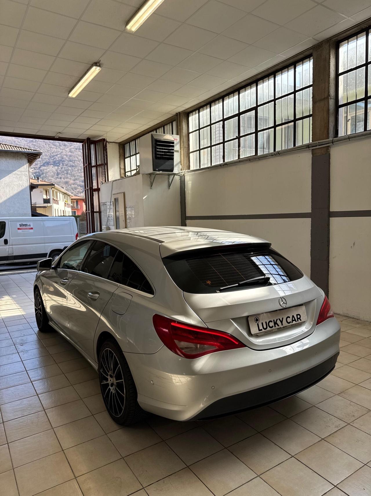 Mercedes-benz CLA 200 d Premium