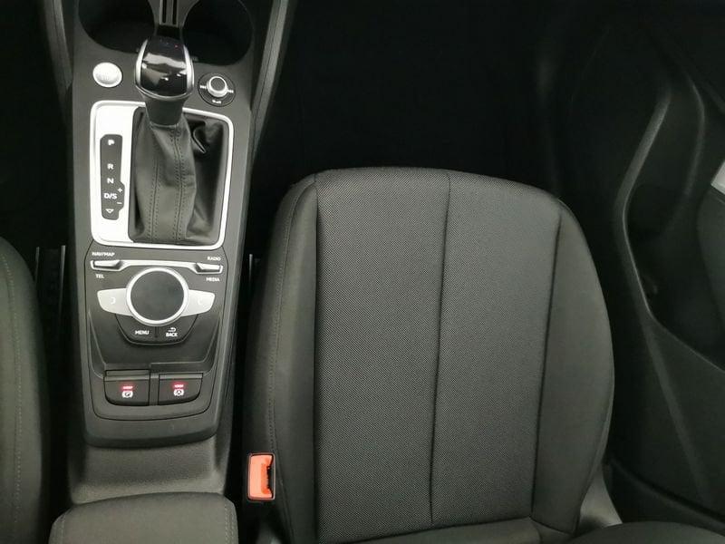 Audi Q2 30 2.0 tdi Business s-tronic