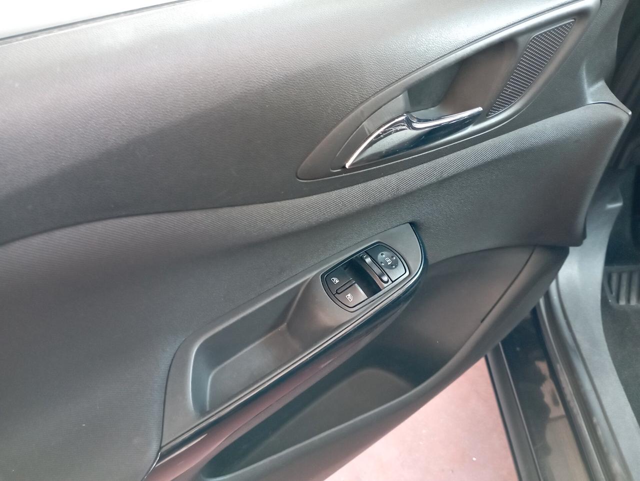 Opel Corsa 1.4 90CV GPL Tech 5 porte Cosmo NEOPATENTATI OK