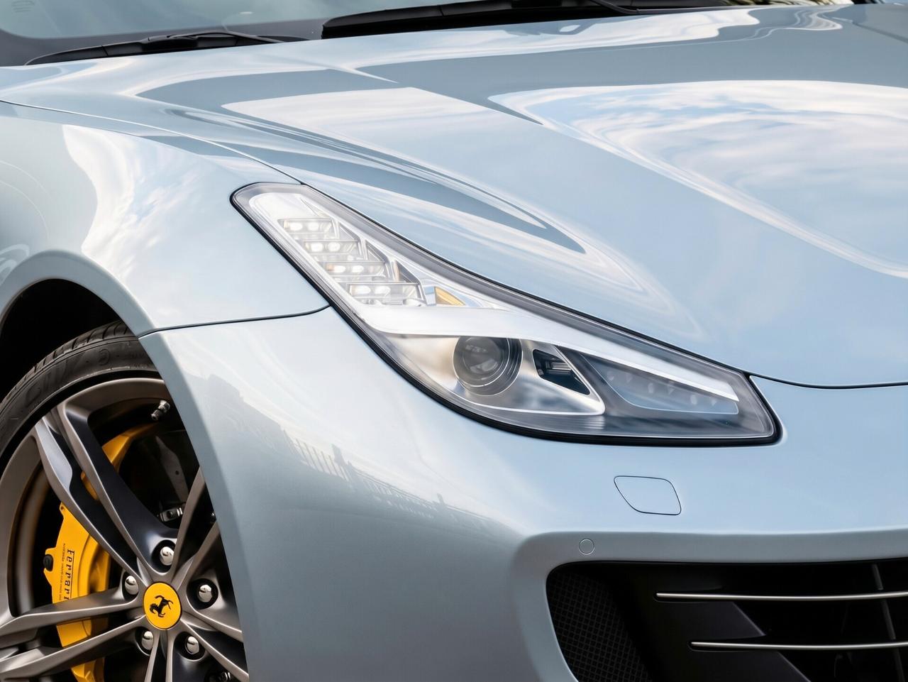 Ferrari GTC4 Lusso 6.3 DCT V12 689CV LIFT CARBONIO