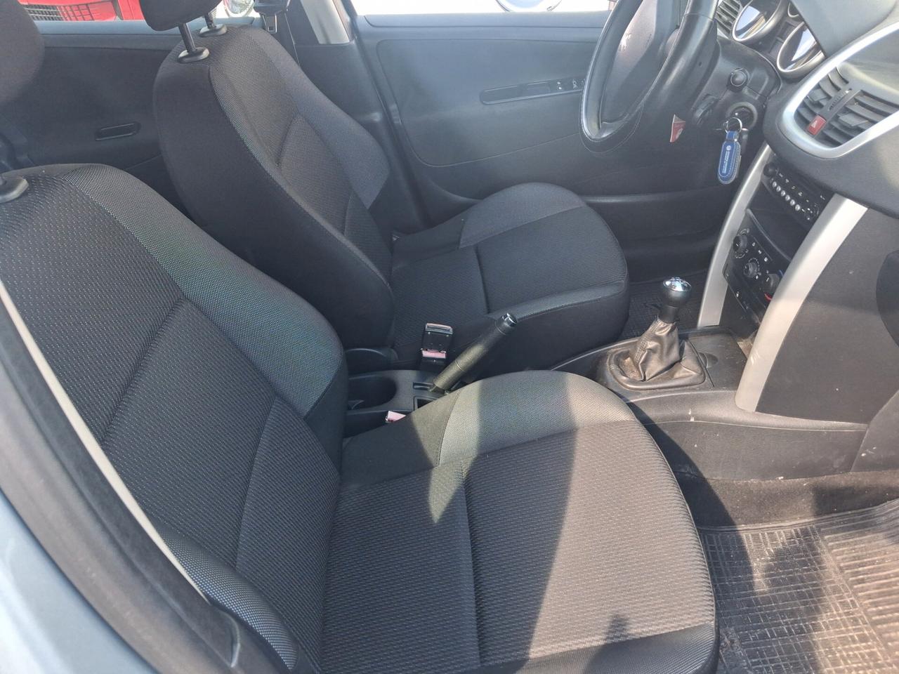 Peugeot 207 1.4 HDi 70CV 5p. Sweet Years
