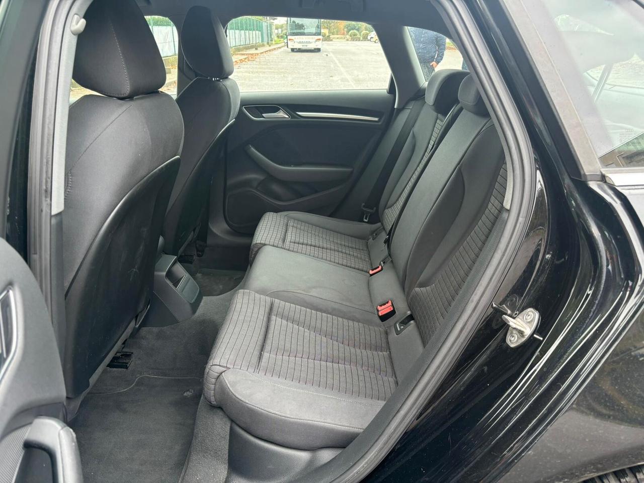 Audi A3 SPB 1.6 TDI S tronic Sport