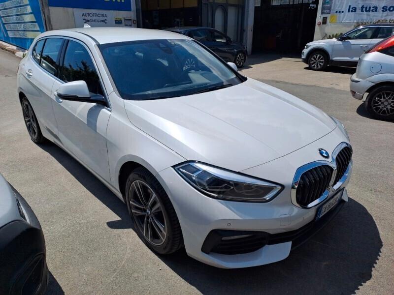 Bmw 118d 150cv Autom. *FULL OPT.-LED* da VETRINA
