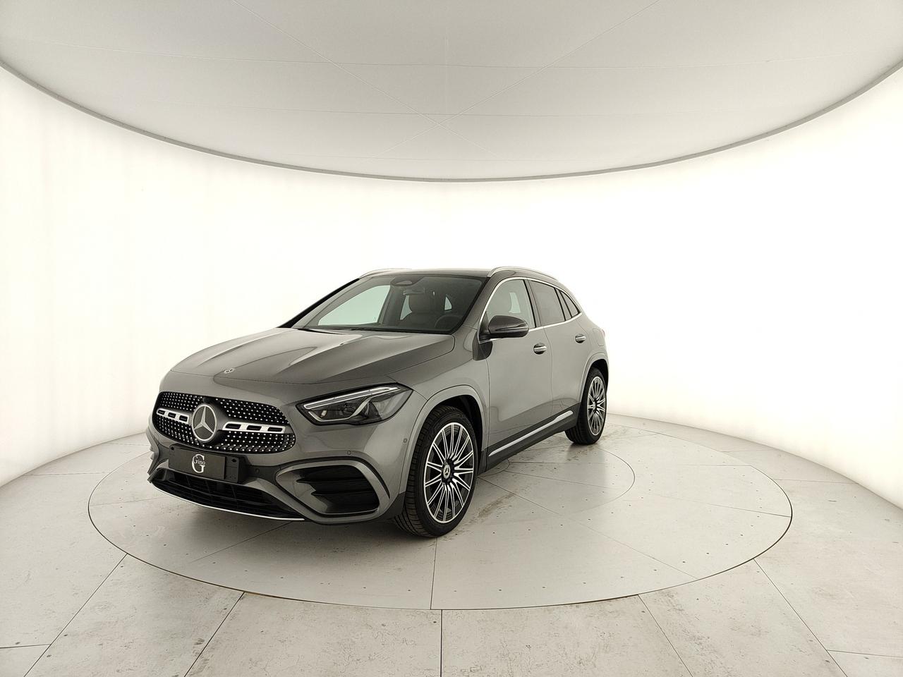 Mercedes-Benz GLA 200 d