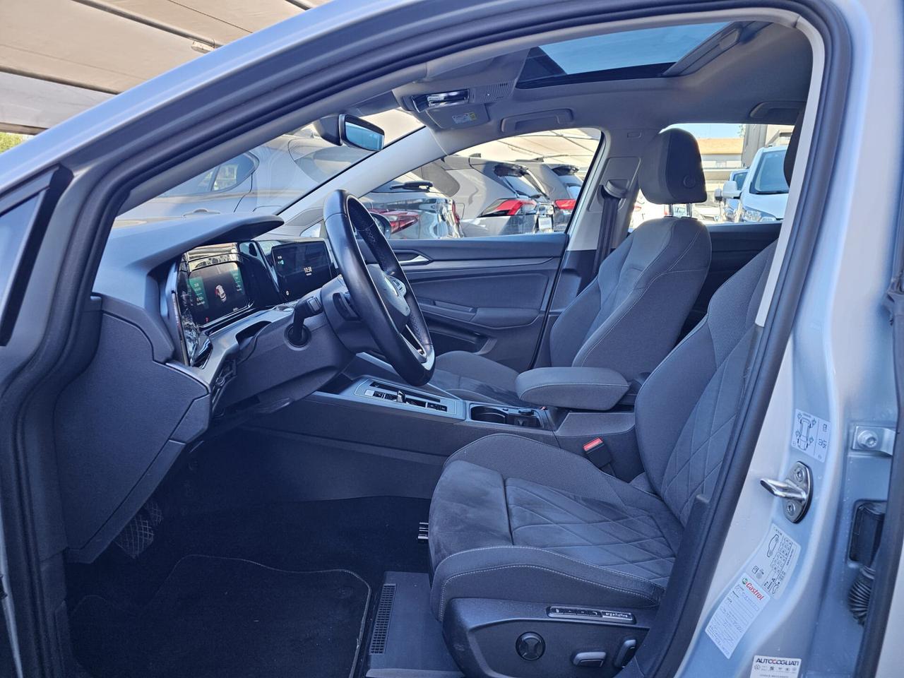 Volkswagen Golf 1.5 eTSI 130 CV DSG Style TETTO APRIBILE