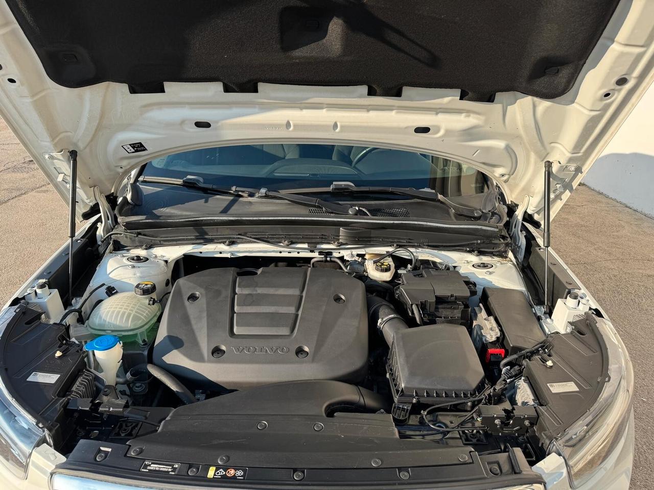 Volvo XC40 1.5 T3 geartronic MOTORE RUMOROSO