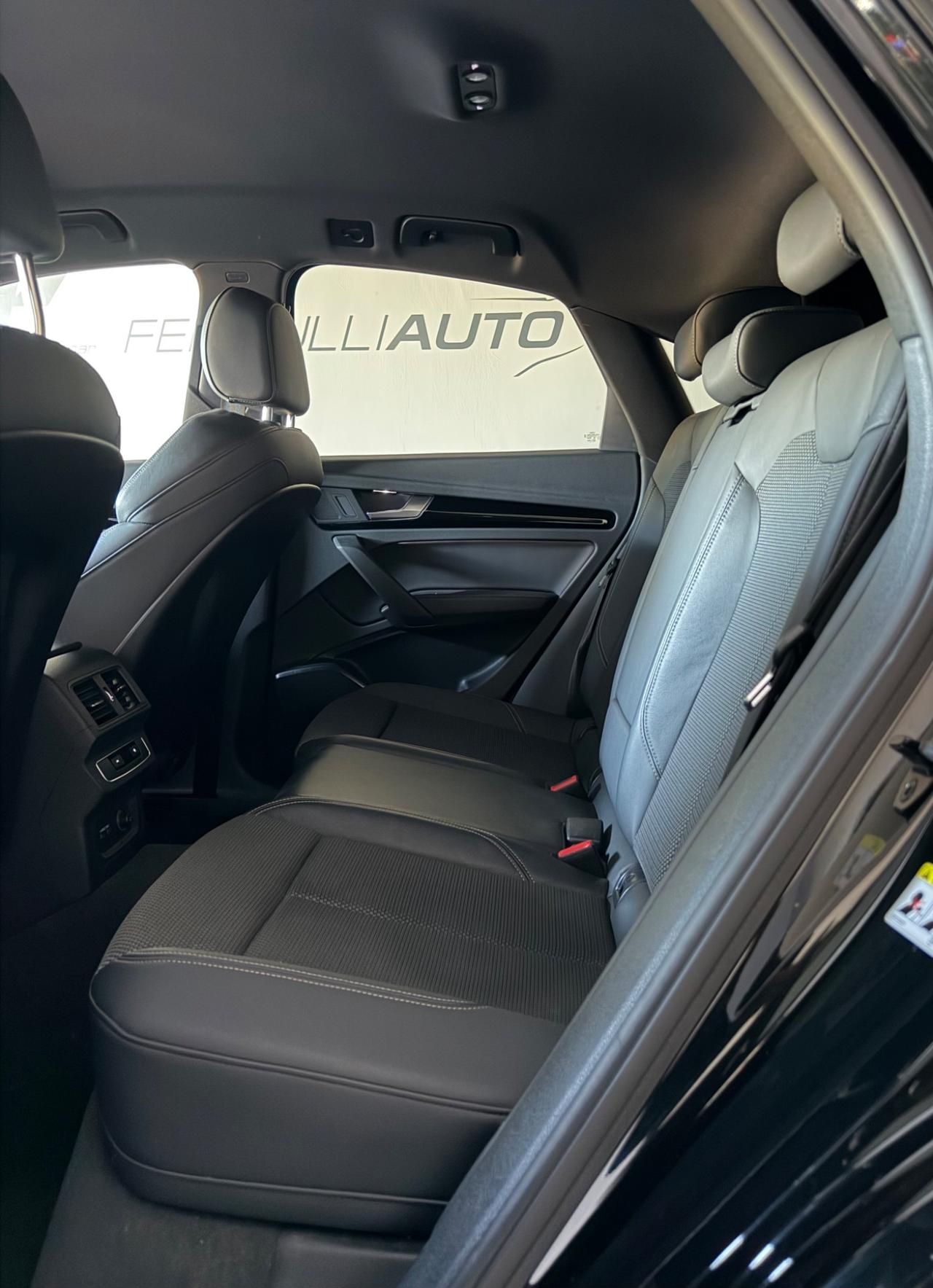 Audi Q5 Sportback 40 2.0 Tdi 204CV SLINE quattro