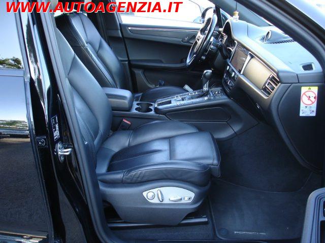 PORSCHE Macan 2.0 S