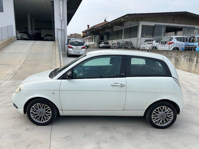 LANCIA Ypsilon 1.2 69 CV Unyca