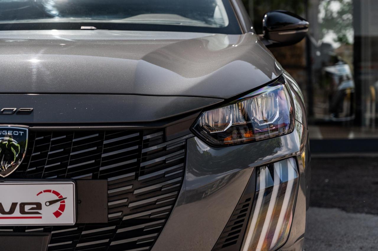 Peugeot 208 1.2 hybrid Allure 110cv e-dcs 6